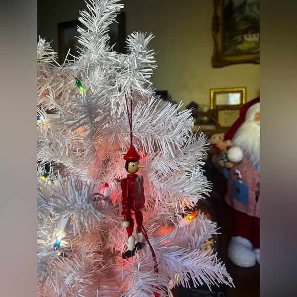 ❤️Rare Vintage 1964 Pinocchio Solid Wood Christmas Ornament BUY ONE GET ONE FREE - Picture 4 of 7